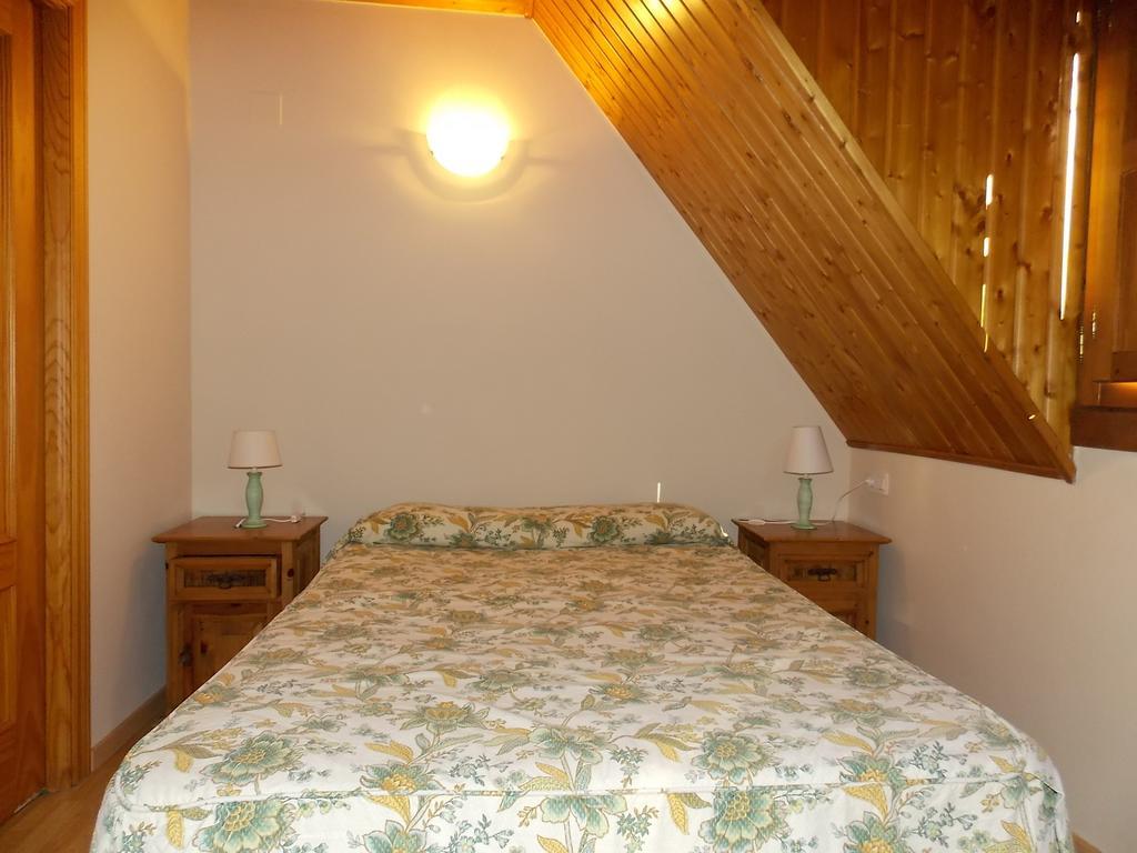 Apartamentos Fidalgo Sandiniés Habitación foto