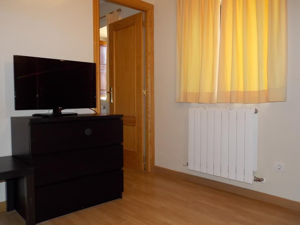 Apartamentos Fidalgo Sandiniés Habitación foto